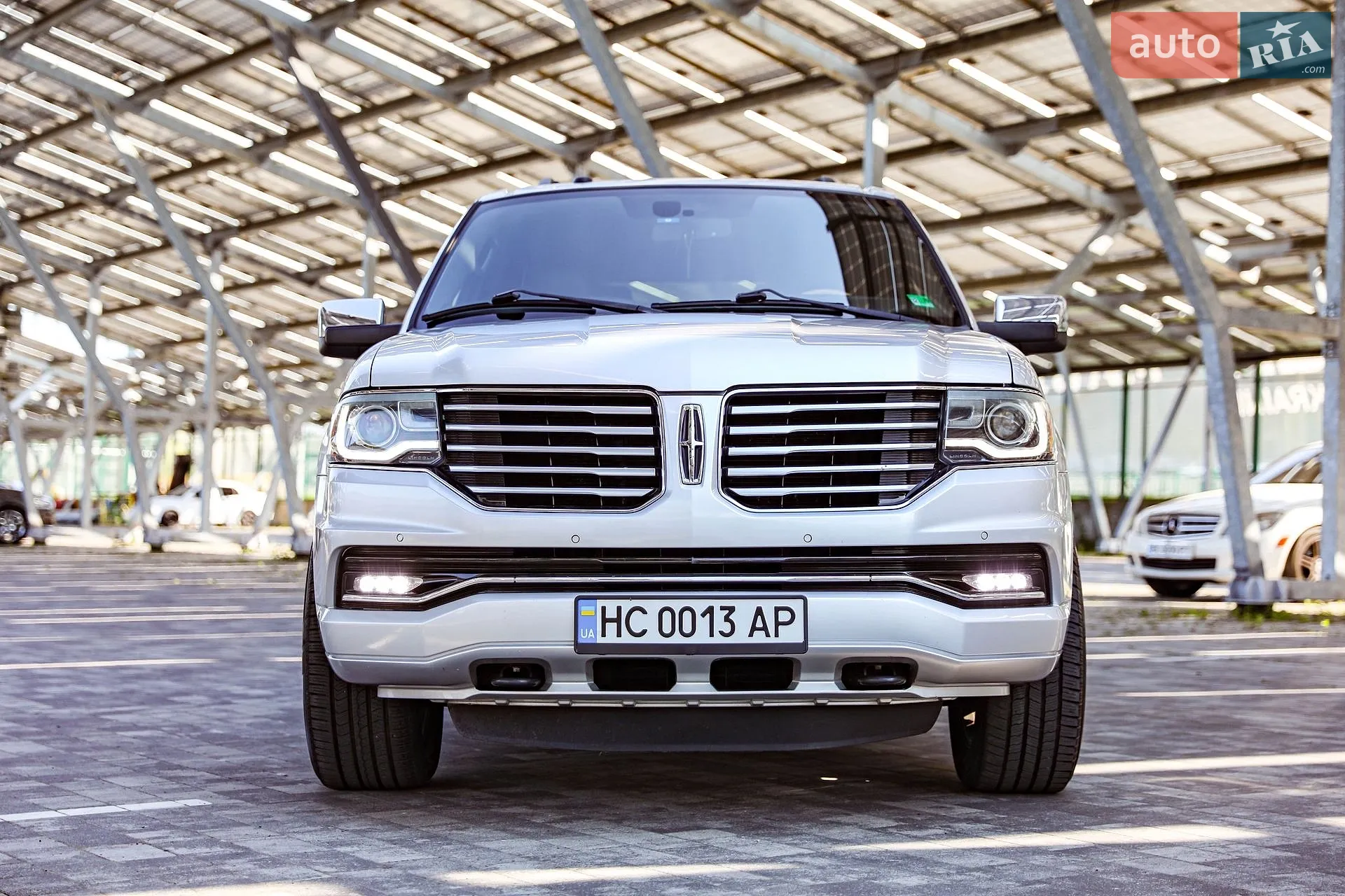 2016 Lincoln Navigator - мініатюра 8