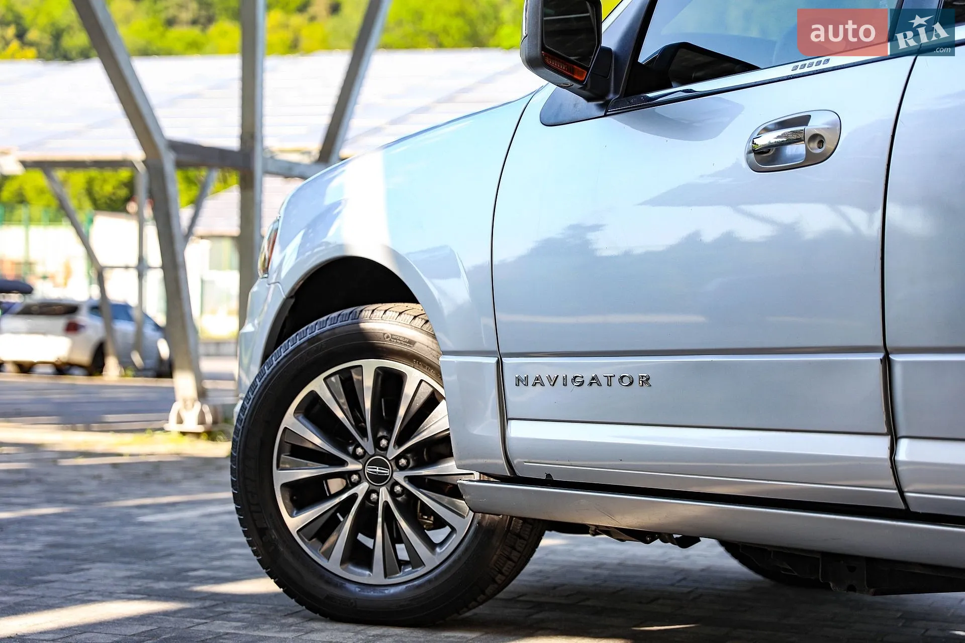 2016 Lincoln Navigator - мініатюра 18