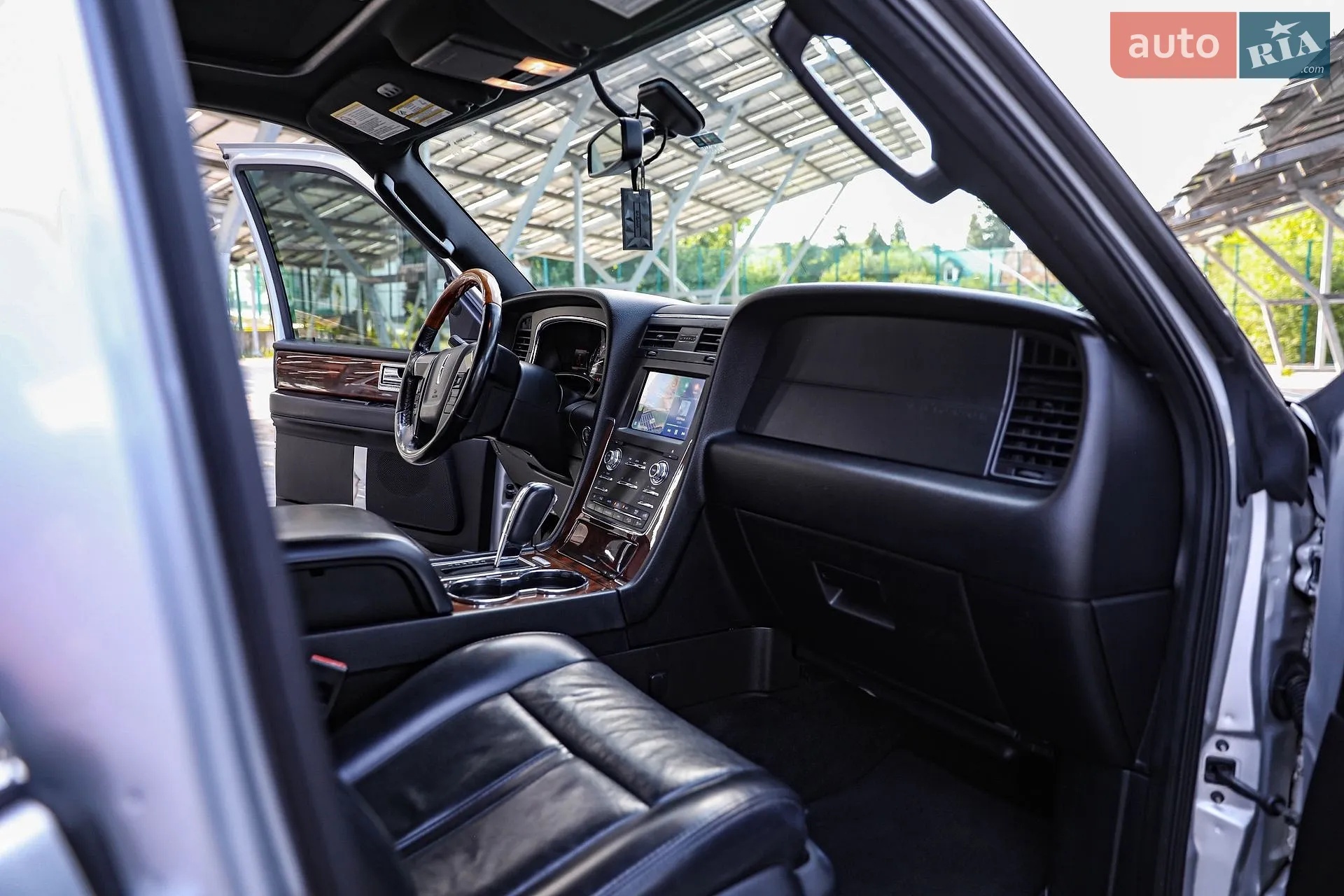 2016 Lincoln Navigator - мініатюра 35
