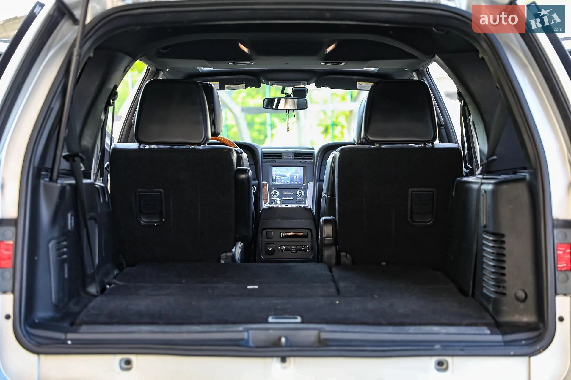 2016 Lincoln Navigator - мініатюра 50