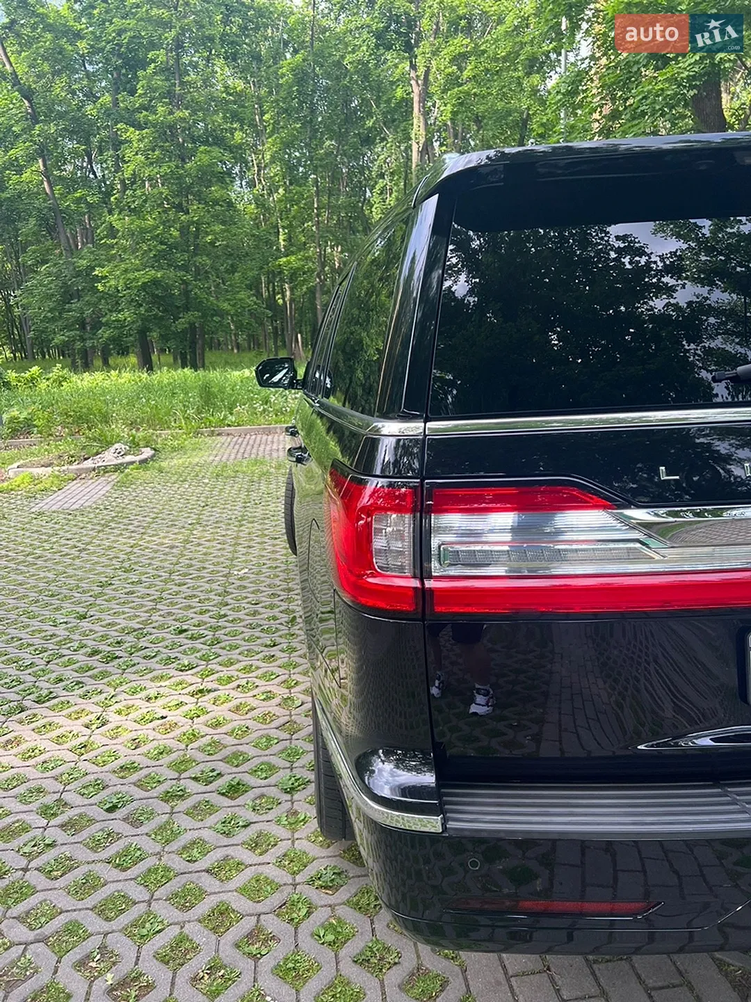 2019 Lincoln Navigator - мініатюра 17