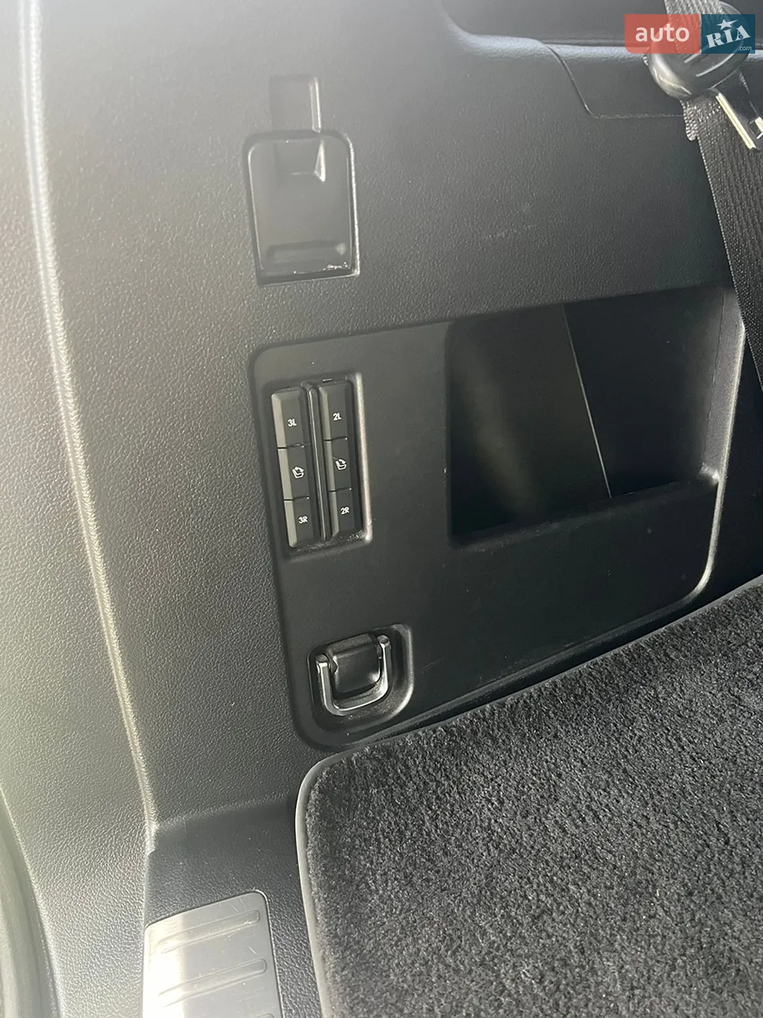 2019 Lincoln Navigator - мініатюра 51