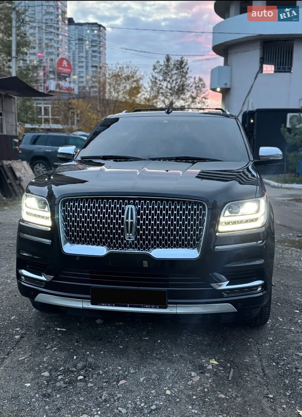 2018 Lincoln Navigator - мініатюра 8