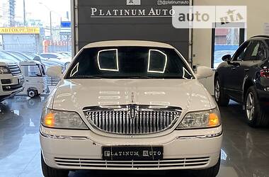 Лимузин Lincoln Town Car 2005 в Одессе