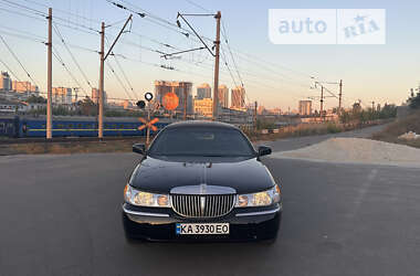 Лимузин Lincoln Town Car 2001 в Киеве