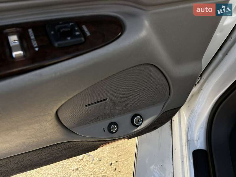 Седан Lincoln Town Car 1998 в Одессе