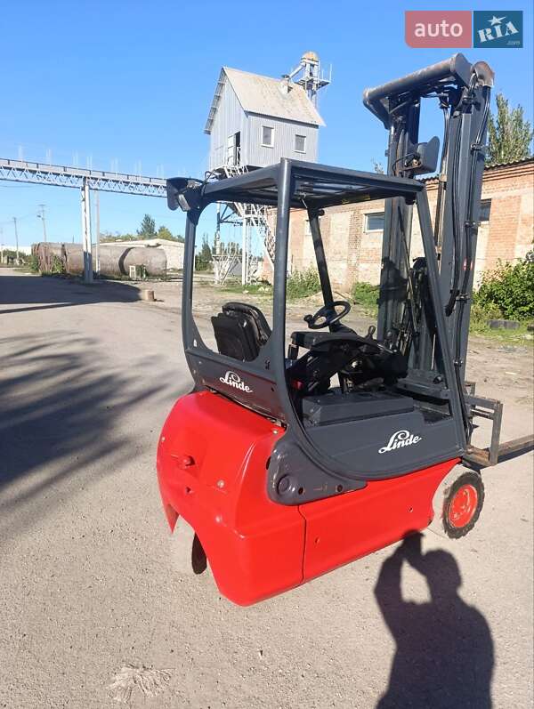 Вилочный погрузчик Linde E16C 2003 в Подгородном фото 3 Вилочный погрузчик Linde E16C 2003 в Подгородном
