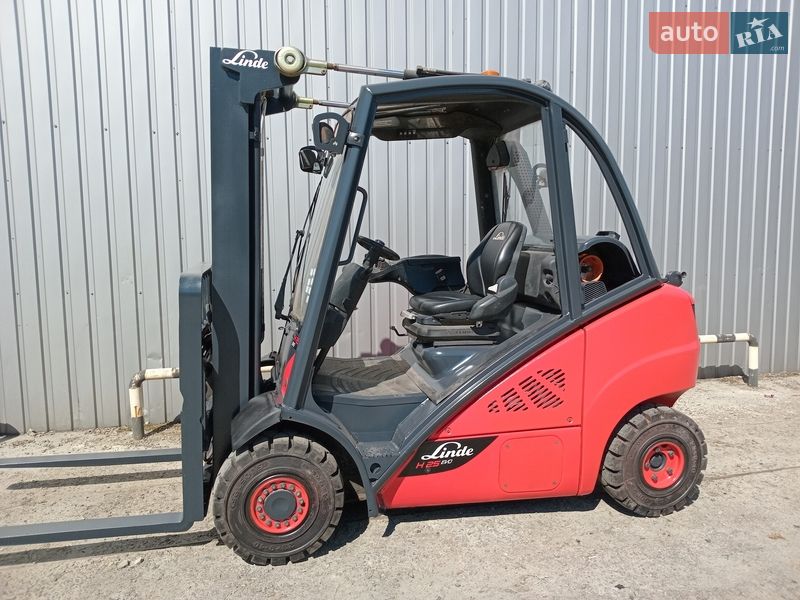 Вилочный погрузчик Linde H-25-T-02 2013 в Киеве фото Вилочный погрузчик Linde H-25-T-02 2013 в Киеве