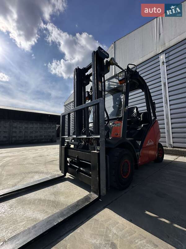 Вилочный погрузчик Linde H 25D 2006 в Пустомытах