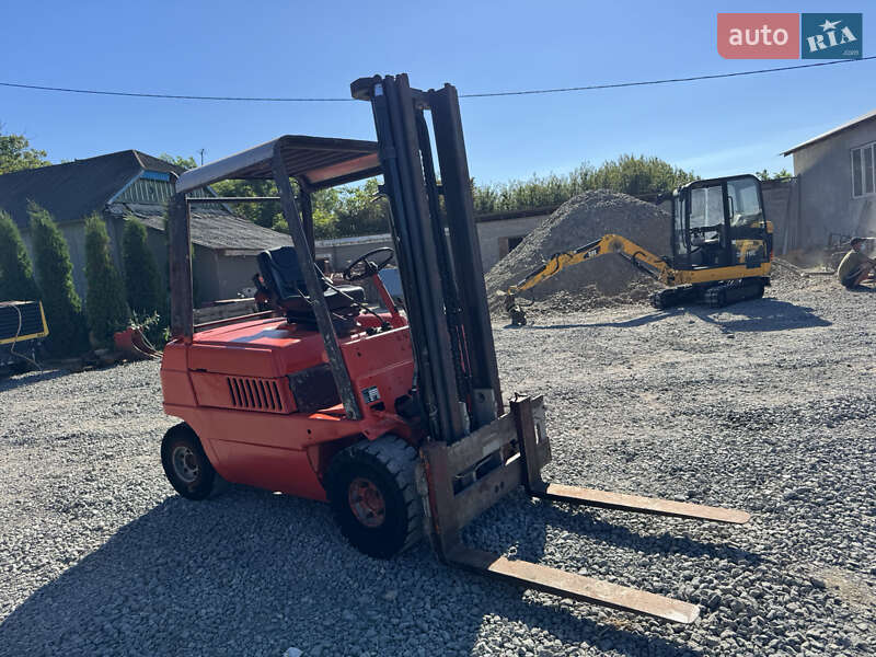 Вилочный погрузчик Linde H 25D 1985 в Недобоевцах