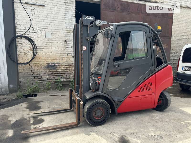 Linde H 25T-03 2010