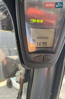 Вилочный погрузчик Linde H 25T-03 2017 в 