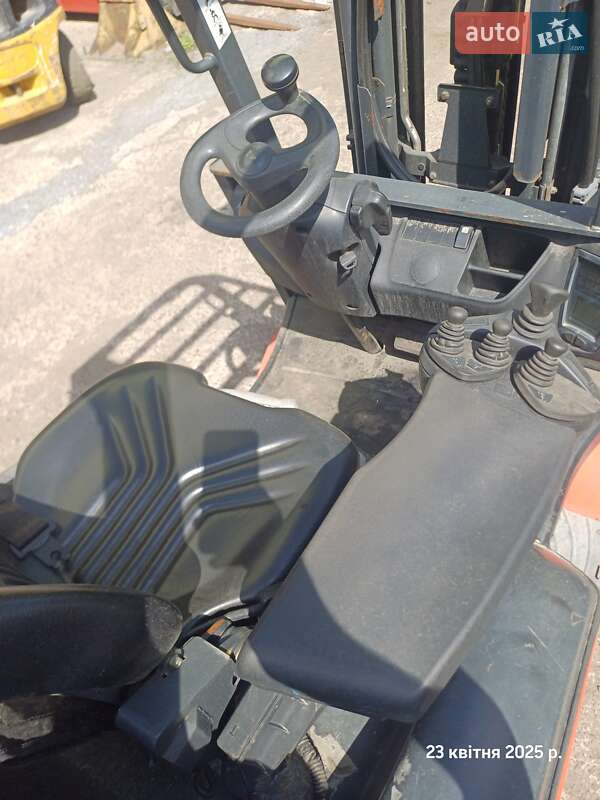 Вилочний навантажувач Linde H 25T-03 2015 в Львові