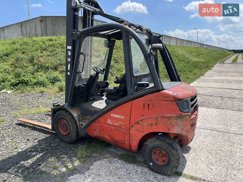 Вилочный погрузчик Linde H 30D 2006 в Владимире