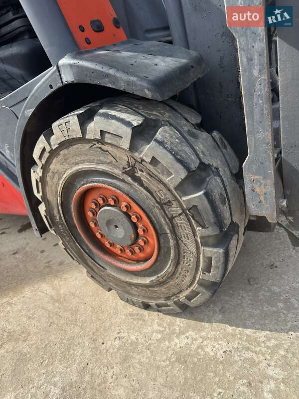 Вилочный погрузчик Linde H 30D 2004 в Сколе