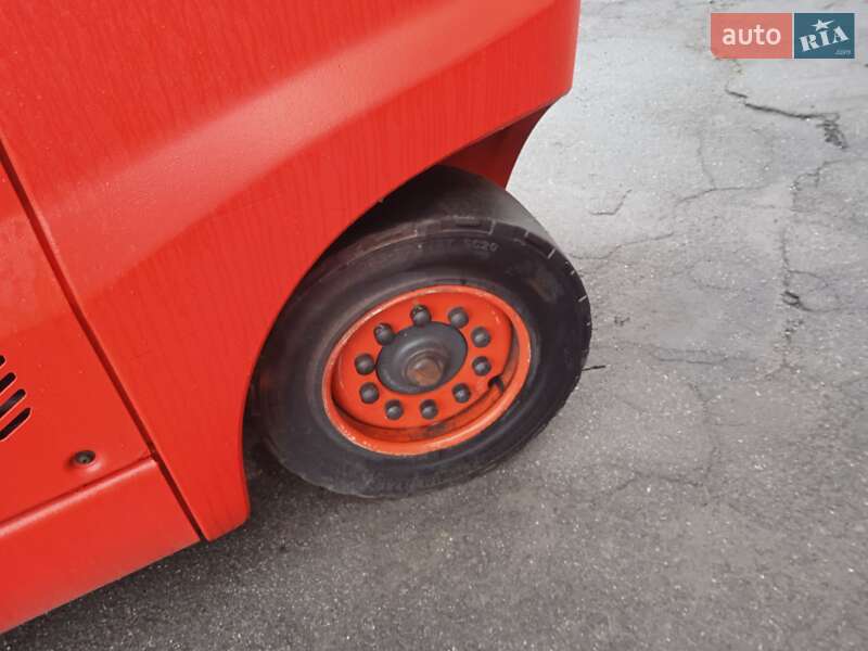 Вилочный погрузчик Linde H 40 T-02 2014 в Виннице