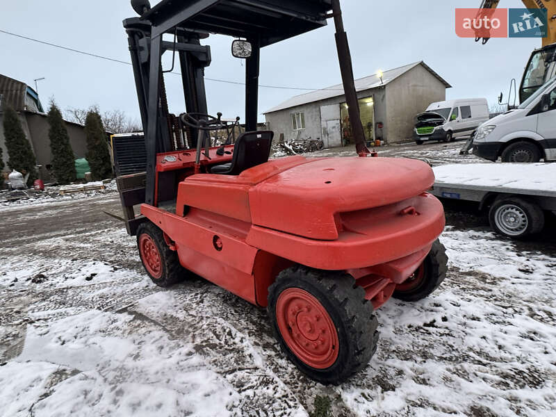 Вилочный погрузчик Linde H 40D 1990 в Недобоевцах
