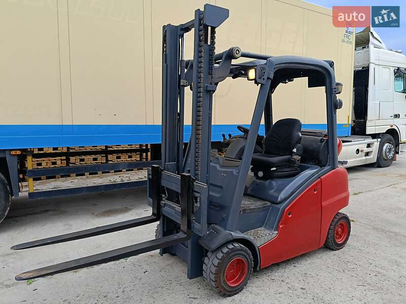 Вилочный погрузчик Linde H20T 2007 в 