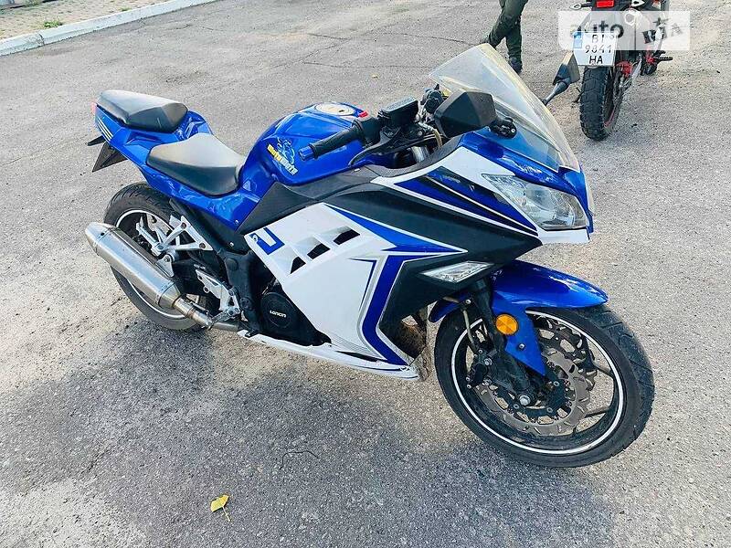 Спортбайк Loncin 250 2019 в Нових Санжарах
