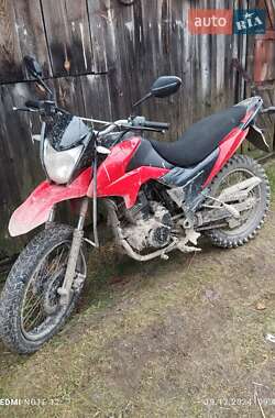 Мотоцикл Классік Loncin LX 200-GY3 2014 в 
