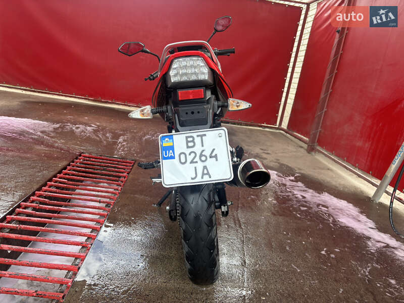 Спортбайк Loncin LX 200 2013 в Высокополье фото 6 Спортбайк Loncin LX 200 2013 в Высокополье