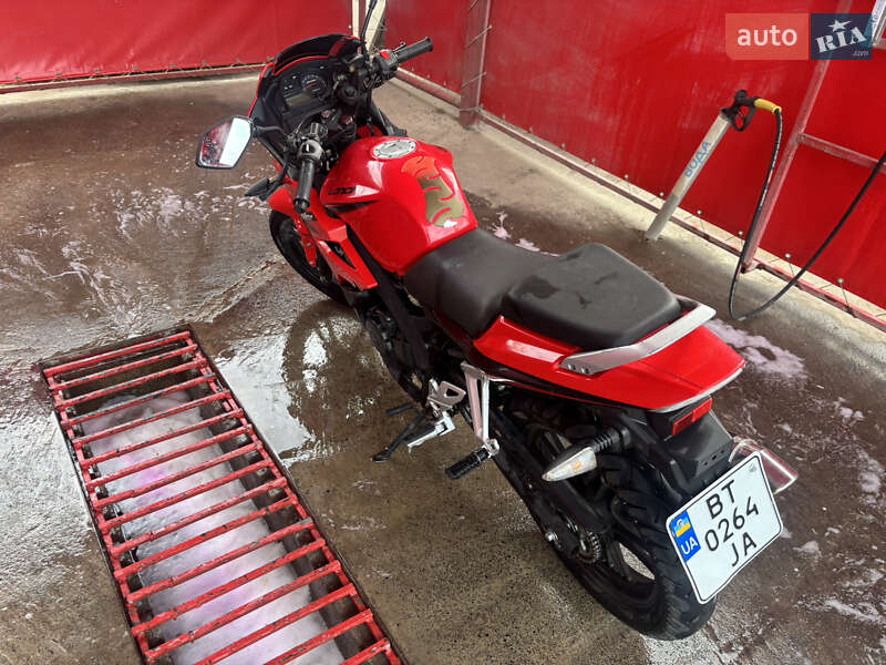 Спортбайк Loncin LX 200 2013 в Высокополье фото 11 Спортбайк Loncin LX 200 2013 в Высокополье