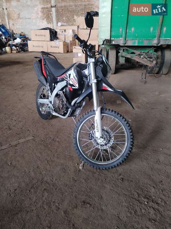 Мотоцикл Позашляховий (Enduro) Loncin LX 250GY-3 2025 в Сарнах