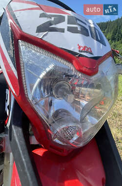 Мотоцикл Спорт-туризм Loncin LX 250GY-3 2016 в 