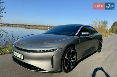 Седан Lucid Air 2022 в 