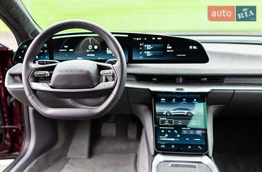 Седан Lucid Air 2024 в 