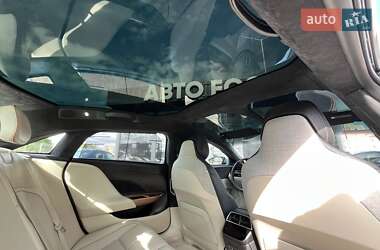 Седан Lucid Air 2022 в 