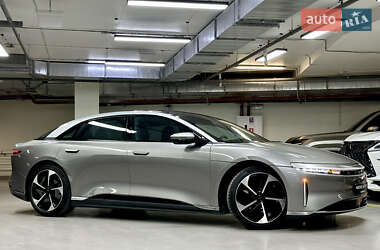 Седан Lucid Air 2022 в 