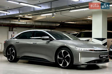Седан Lucid Air 2022 в 