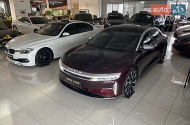 Седан Lucid Air 2022 в 