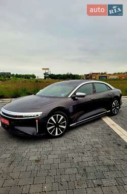 Седан Lucid Air 2022 в 