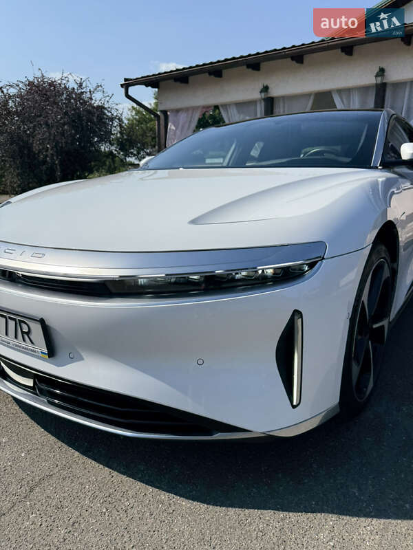 Седан Lucid Air 2023 в Киеве