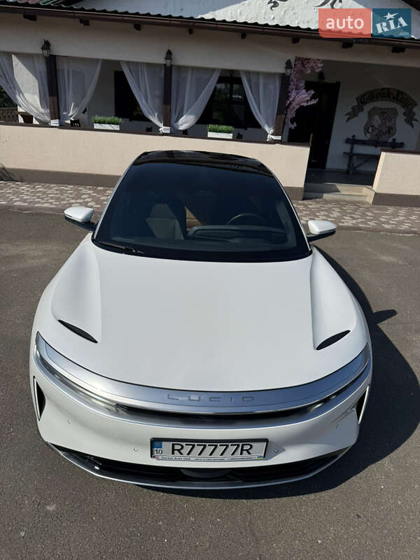 Седан Lucid Air 2023 в Киеве