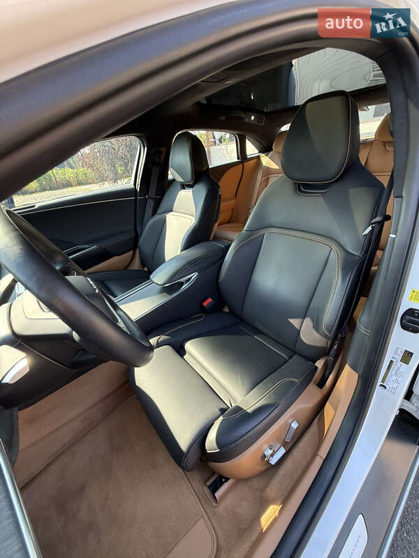 Седан Lucid Air 2023 в Киеве