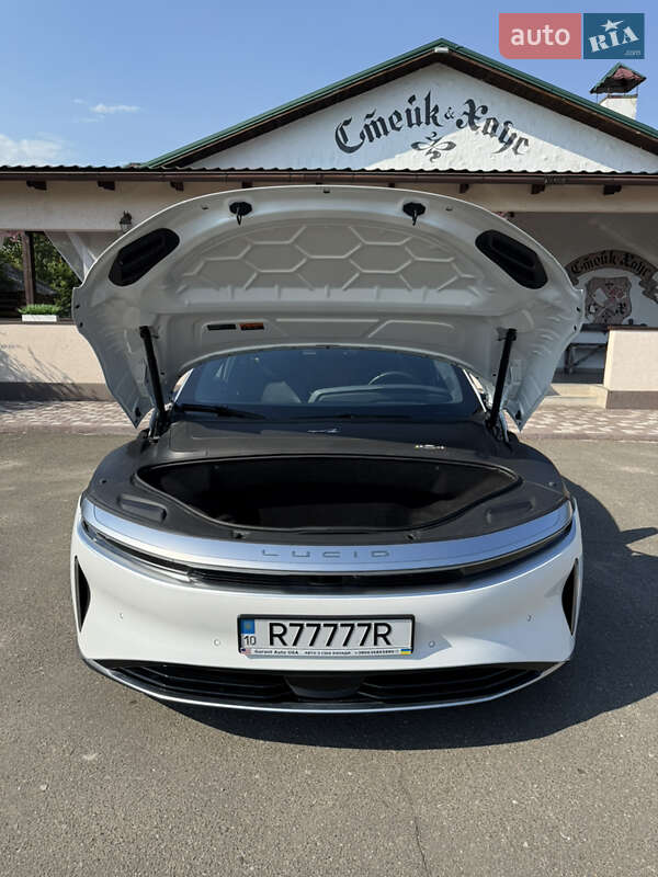 Седан Lucid Air 2023 в Киеве