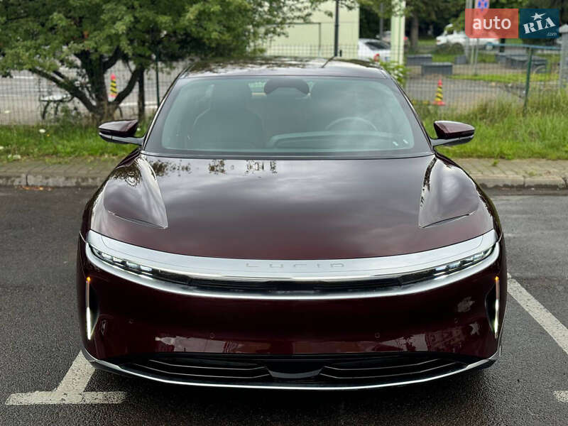 Седан Lucid Air 2023 в 