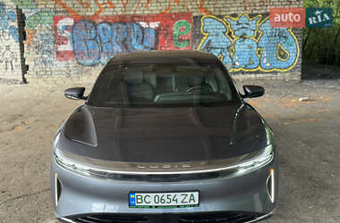 Седан Lucid Air 2023 в Львове