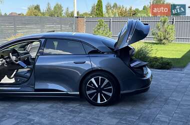 Седан Lucid Air 2023 в 