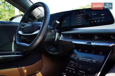 Седан Lucid Air 2023 в 