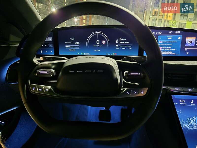 Седан Lucid Air 2022 в Львове