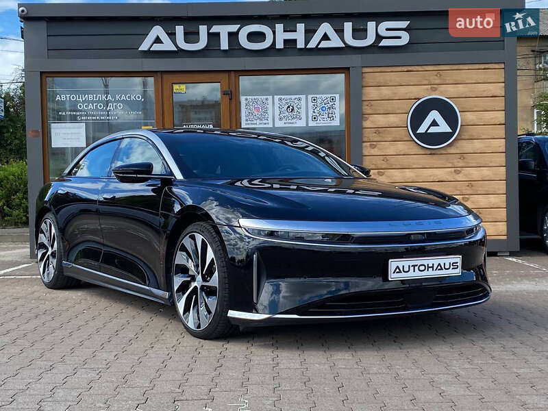 Седан Lucid Air 2022 в 