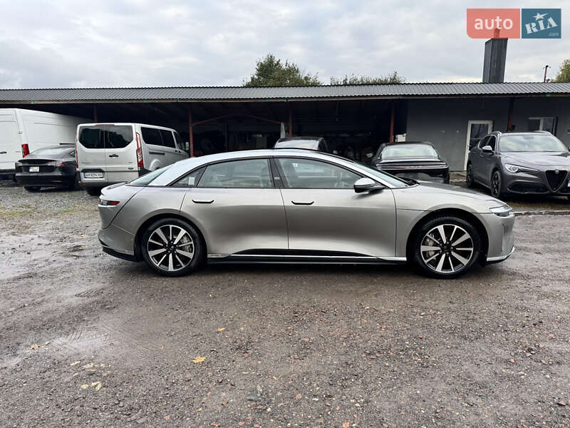 Седан Lucid Air 2022 в Ровно