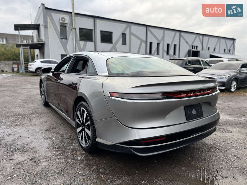 Седан Lucid Air 2022 в Ровно