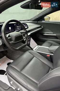 Седан Lucid Air 2023 в 