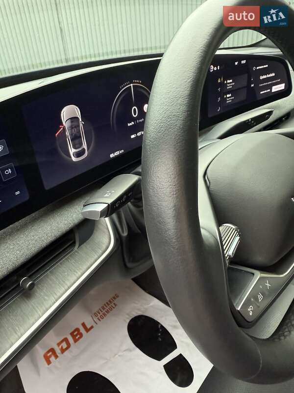 Седан Lucid Air 2023 в Львові