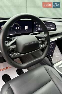Седан Lucid Air 2023 в 